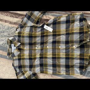 Boys Old Navy plaid long sleeve shirt